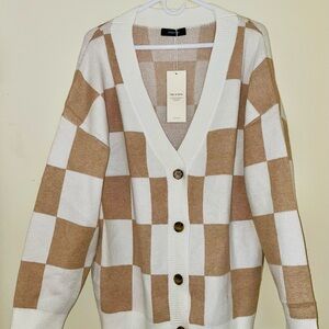 Stylish Checkered Cardigan Sweater